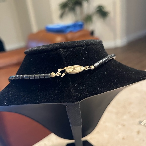 18” hematite necklace - Picture 3 of 3